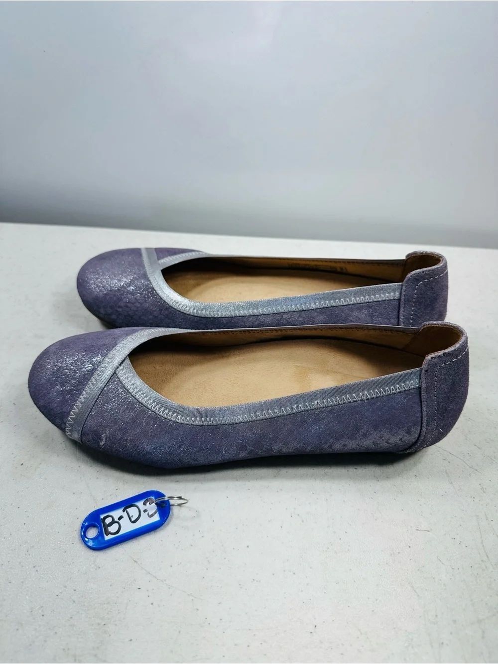 Vionic Women Size 6,5 Caroll Ballet Flats Pewter Metallic Purple Shoes